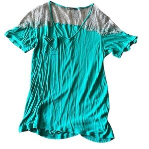 Ella Moss Aqua gray lace accent top